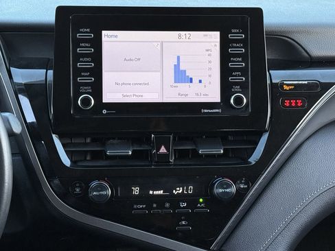 Used 2024 Toyota Camry SE image 15