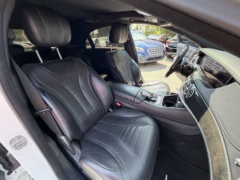 Used 2019 Mercedes-Benz S 560 4MATIC Sedan image 17