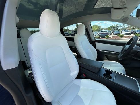 Used 2021 Tesla Model Y Performance AWD/4WD image 46