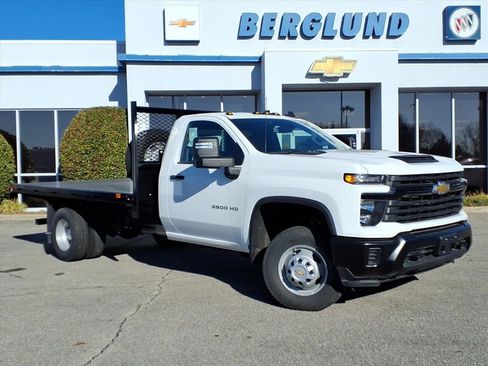 New 2024 Chevrolet Silverado 3500 W/T w/ WT Convenience Package image 2