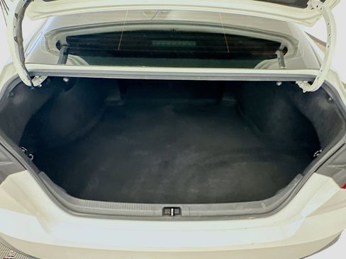 Used 2025 Toyota Camry SE FWD image 30