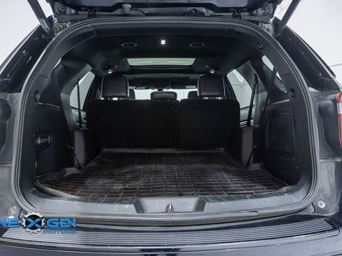 Used 2018 Ford Explorer Sport w/ Equipment Group 401A image 46