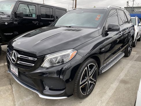 Used 2018 Mercedes-Benz GLE 43 AMG 4MATIC w/ Premium 2 Package image 2