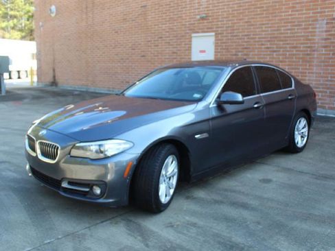 Used 2016 BMW 528i Sedan image 2
