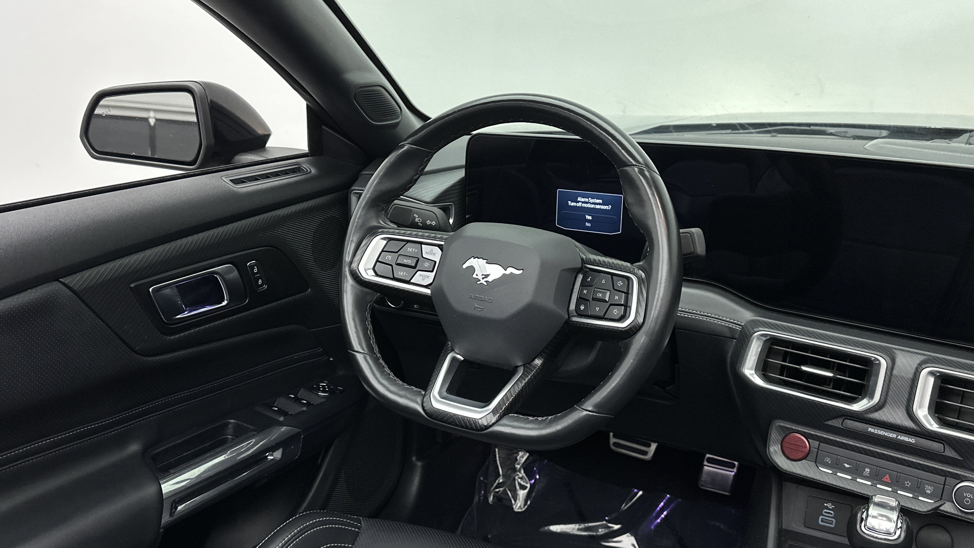 Used 2025 Ford Mustang Premium RWD image 26