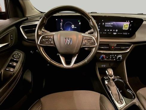 Used 2024 Buick Encore GX Preferred w/ Comfort Package AWD/4WD image 5