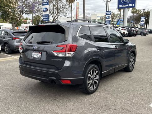 Used 2020 Subaru Forester Limited w/ Popular Package #3 AWD/4WD image 4