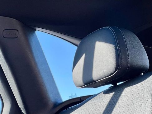 Certified 2026 Mercedes-Benz GLC 300 4MATIC image 32