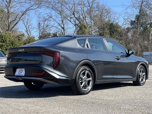 Used 2025 Kia K4 LXS image 3