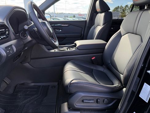 New 2025 Honda Pilot TrailSport image 12