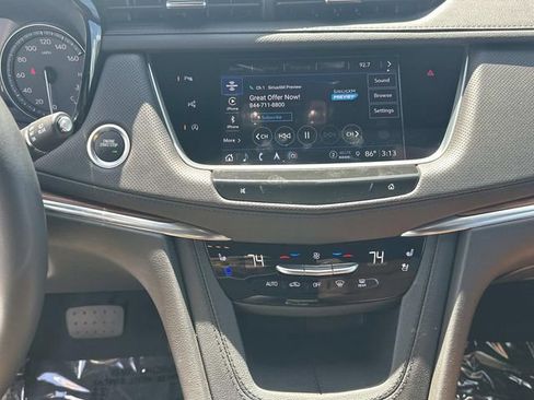Certified 2024 Cadillac XT5 Premium Luxury w/ Technology Package FWD image 20
