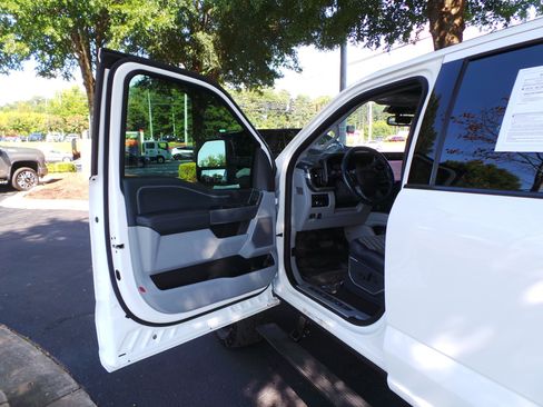Used 2024 Ford F450 Limited w/ FX4 Off-Road Package AWD/4WD image 36
