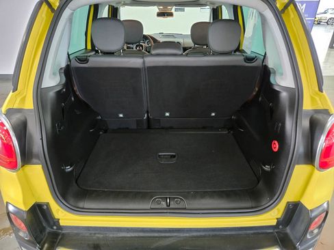 Used 2014 FIAT 500L Trekking w/ Popular Equipment Group image 18