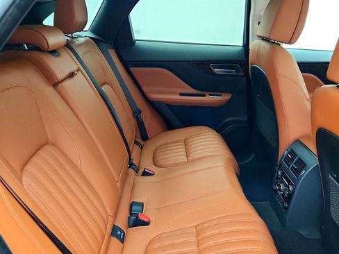 Used 2018 Jaguar F-PACE Portfolio AWD/4WD image 24