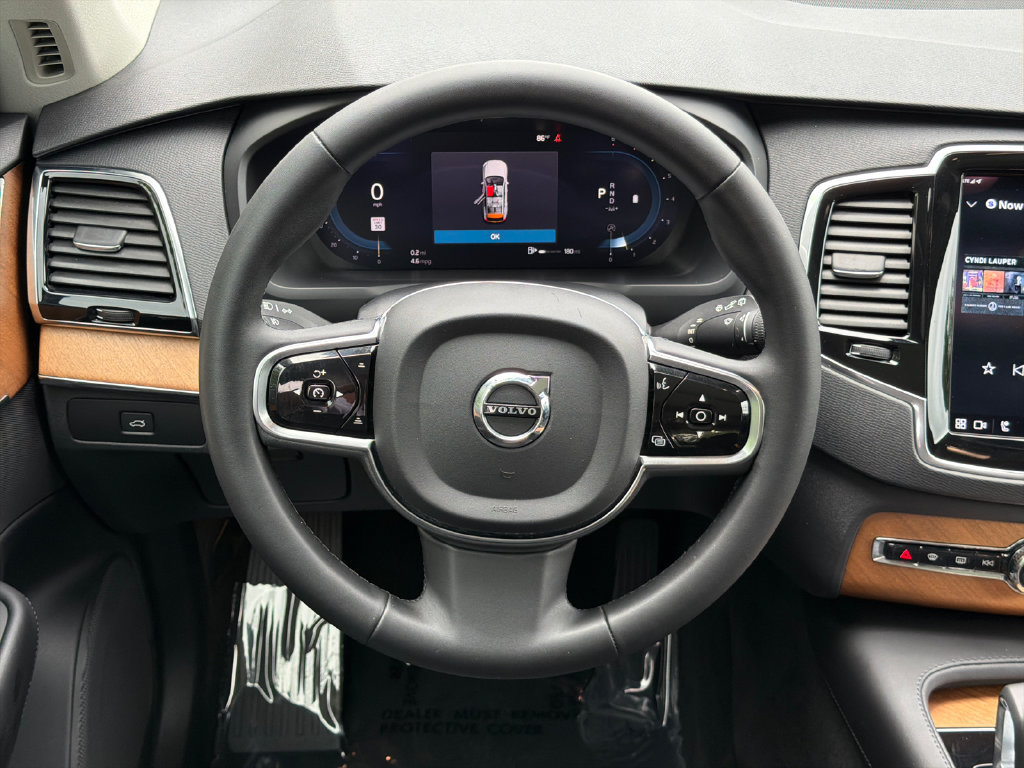 Used 2023 Volvo XC90 B6 Plus AWD/4WD image 24