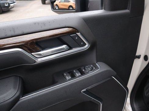 New 2026 GMC Sierra 2500 SLE w/ SLE Value Package; image 21