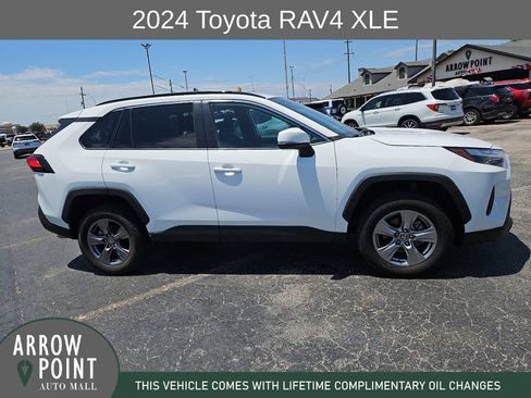 Used 2024 Toyota RAV4 XLE FWD image 13