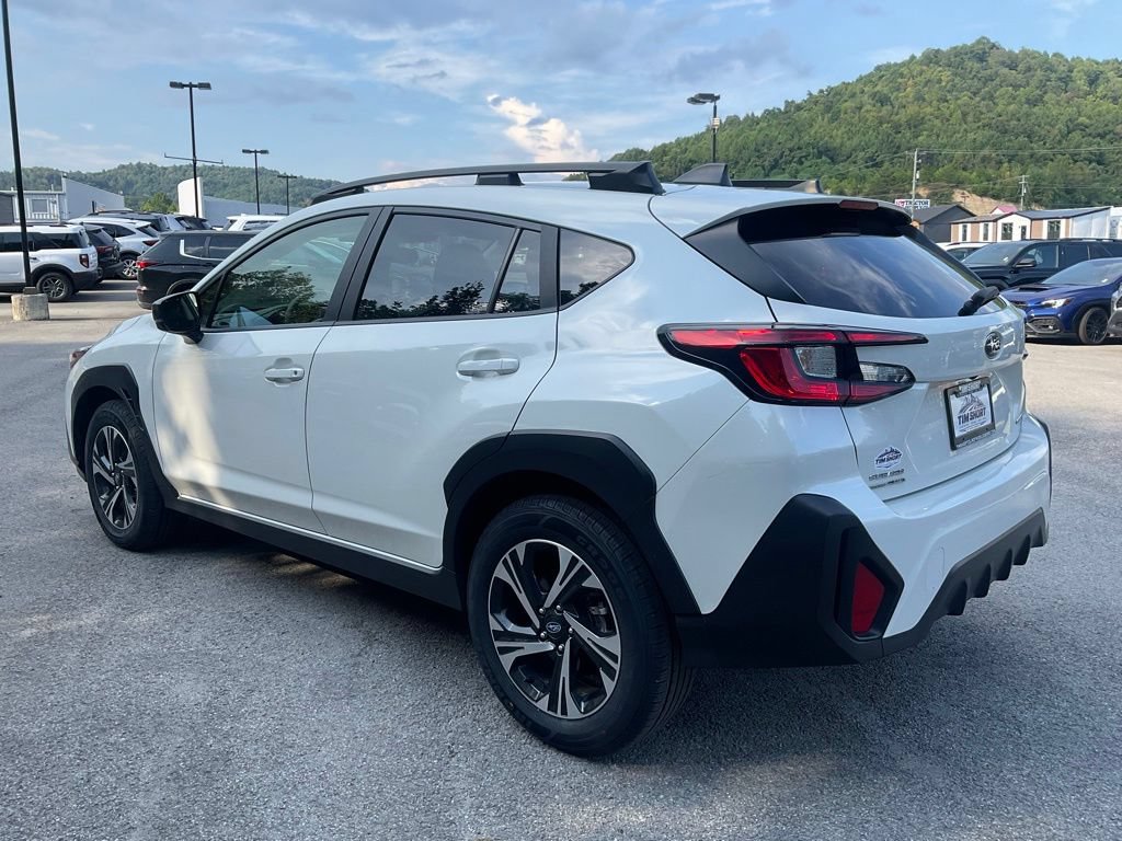 Used 2025 Subaru Crosstrek 2.5i Premium AWD/4WD image 4
