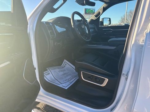 Used 2024 RAM 1500 Laramie image 22