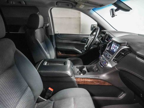 Used 2019 Chevrolet Tahoe LS RWD image 16