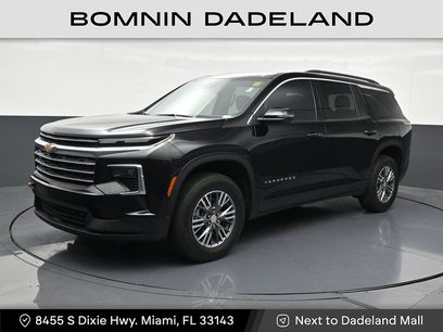 Used 2025 Chevrolet Traverse LT