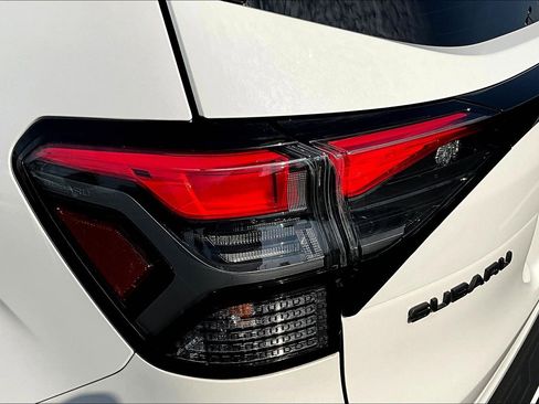 Used 2025 Subaru Forester Premium AWD/4WD image 23