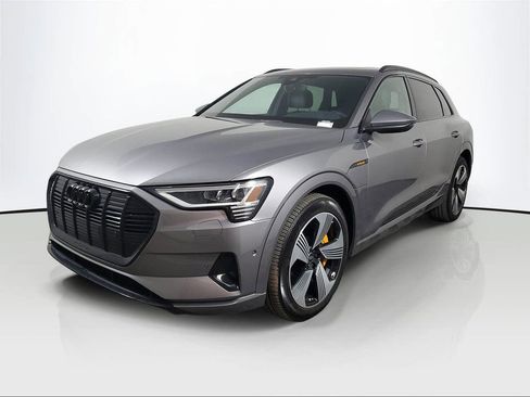 Used 2023 Audi e-tron Premium Plus w/ Premium Plus Package image 3