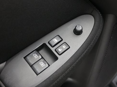 Used 2017 Nissan 370Z Coupe RWD image 14