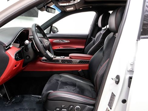 Used 2022 Genesis GV70 3.5T Sport w/ Sport Prestige Package image 4