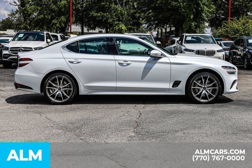 Used 2026 Genesis G70 2.5T RWD image 9