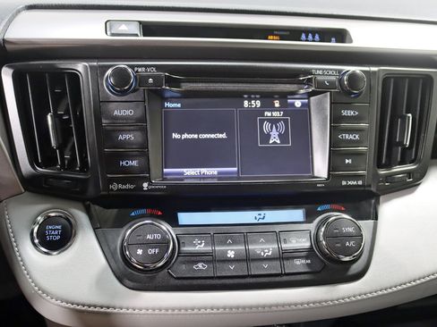 Used 2018 Toyota RAV4 XLE w/ Plus Extra Value Package AWD/4WD image 17