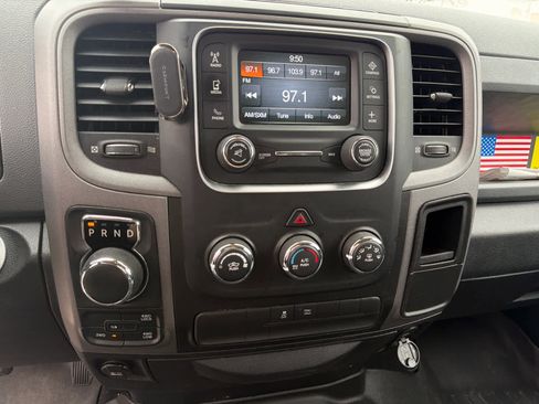 Used 2018 RAM 1500 Express w/ Black Ram 1500 Express Group image 10