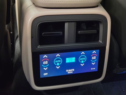 New 2026 Porsche Taycan 4S image 12