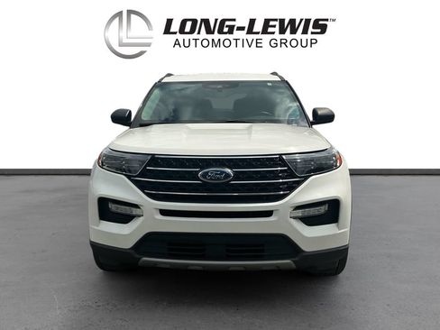 Certified 2020 Ford Explorer XLT w/ Equipment Group 202A RWD image 11