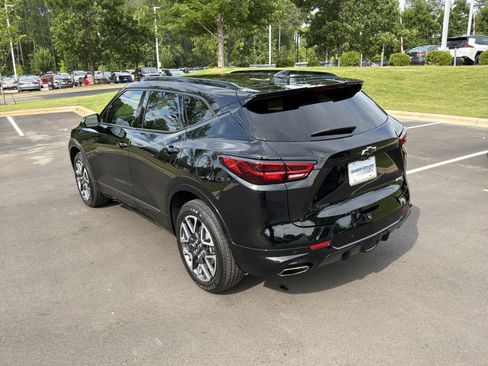 Used 2024 Chevrolet Blazer RS w/ Driver Confidence II Package FWD image 8