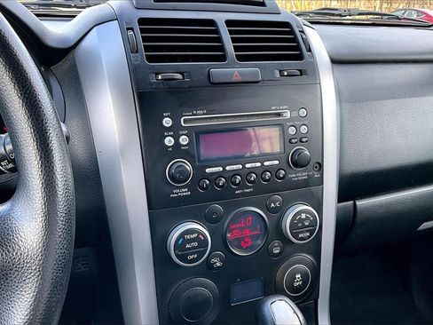 Used 2012 Suzuki Grand Vitara Premium image 13