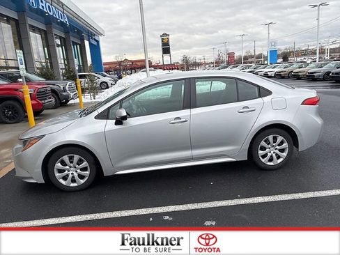 Certified 2024 Toyota Corolla LE image 11