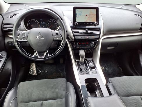 Used 2024 Mitsubishi Eclipse Cross SE image 9