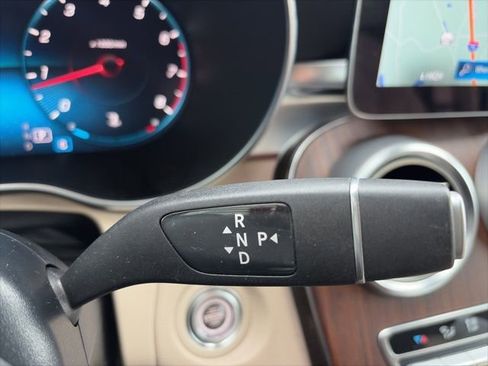 Used 2022 Mercedes-Benz GLC 300 4MATIC image 18