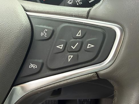 Used 2018 Chevrolet Malibu LT FWD image 17