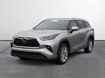 Certified 2022 Toyota Highlander Limited