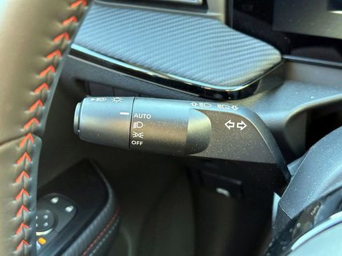 Certified 2025 Nissan Kicks SR w/ Illumination Package image 23