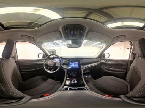 Used 2023 Jeep Grand Cherokee Laredo image 35