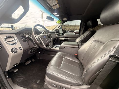 Used 2015 Ford F250 Lariat w/ Lariat Ultimate Package image 10