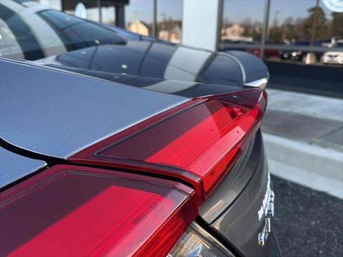 Used 2016 Honda Civic Touring image 7