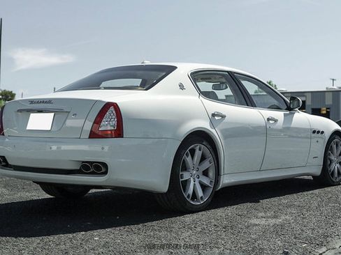 Used 2011 Maserati Quattroporte S RWD image 8