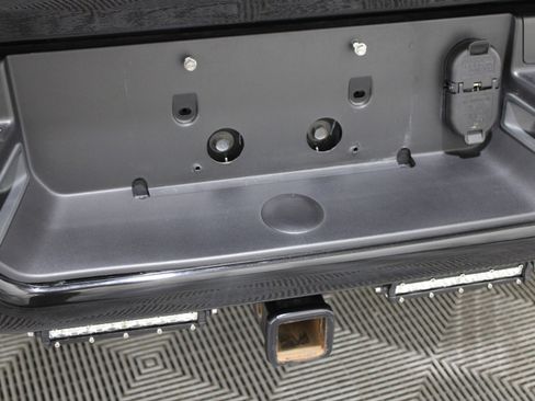 Used 2020 RAM 1500 Limited w/ Black Appearance Package image 40