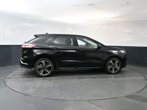 Used 2023 Ford Edge ST AWD/4WD image 6