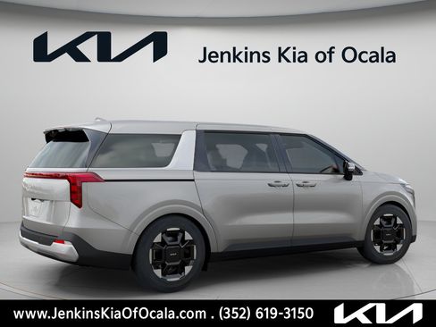 New 2026 Kia Carnival EX FWD image 3