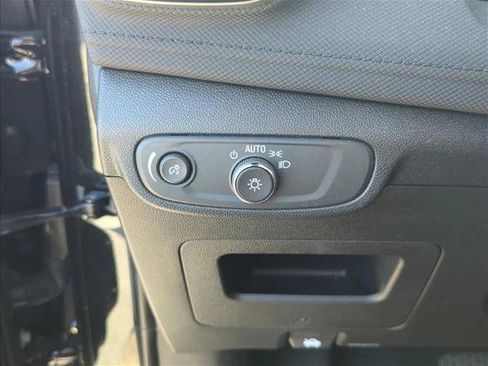 Used 2024 Chevrolet TrailBlazer LT w/ Driver Confidence Package FWD image 10